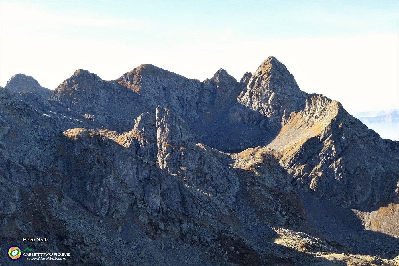 70 Da sx Tre Signori, Pizzo Paradiso, Quota 2500, Falso e Pizzo Trona.JPG